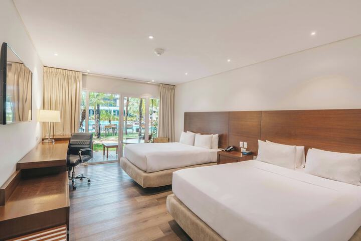 Room 15 of 104