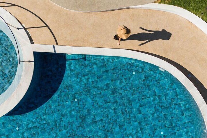 Pool 64 of 143