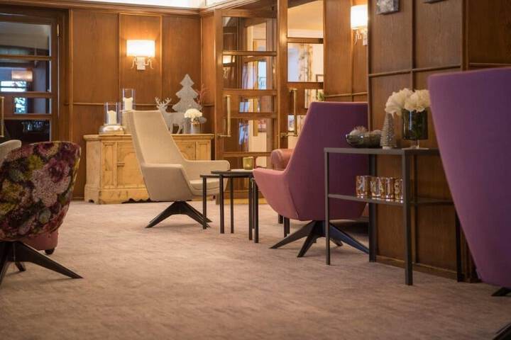 Guest Lobby
