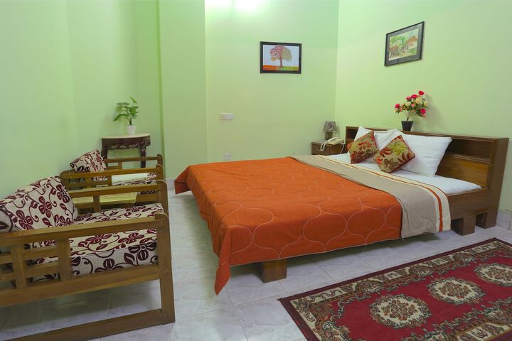 Room 4 of 41