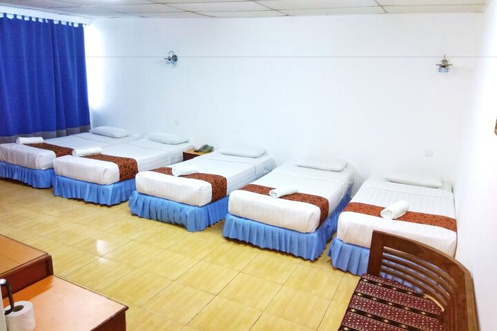 Room 18 of 22