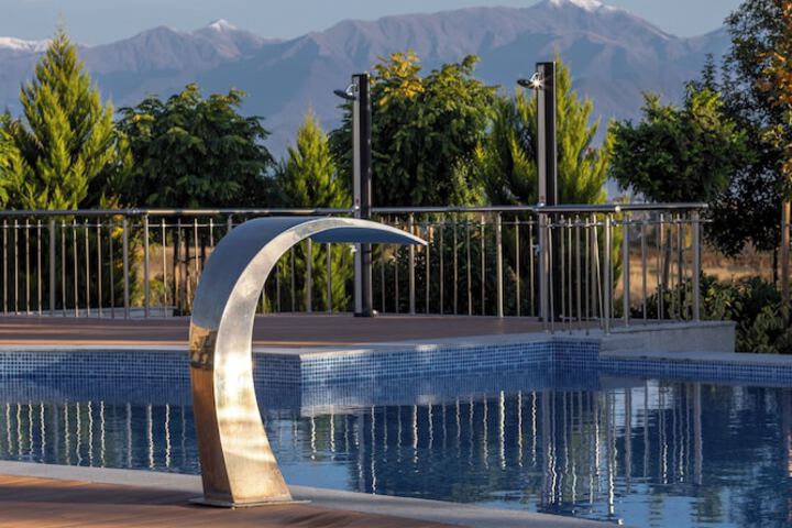 Pool 27 of 38