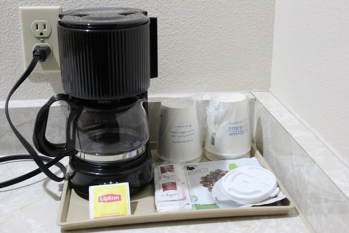 Breakfast/Coffee Service 18 of 53