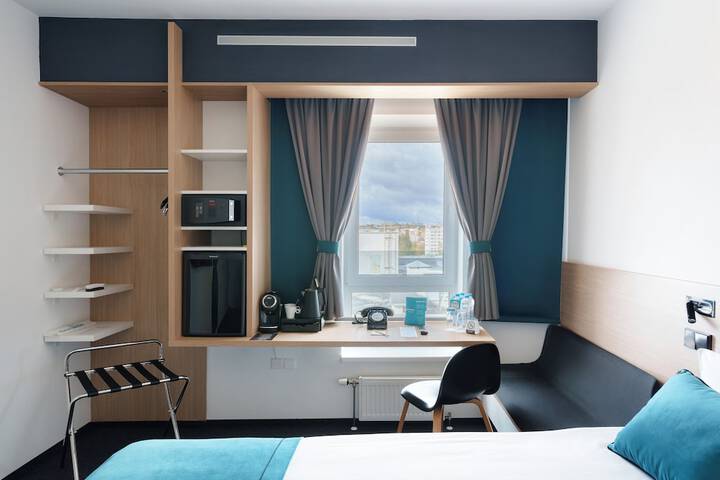 Room 11 of 63