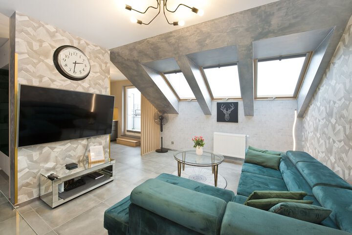 Room 109 of 181