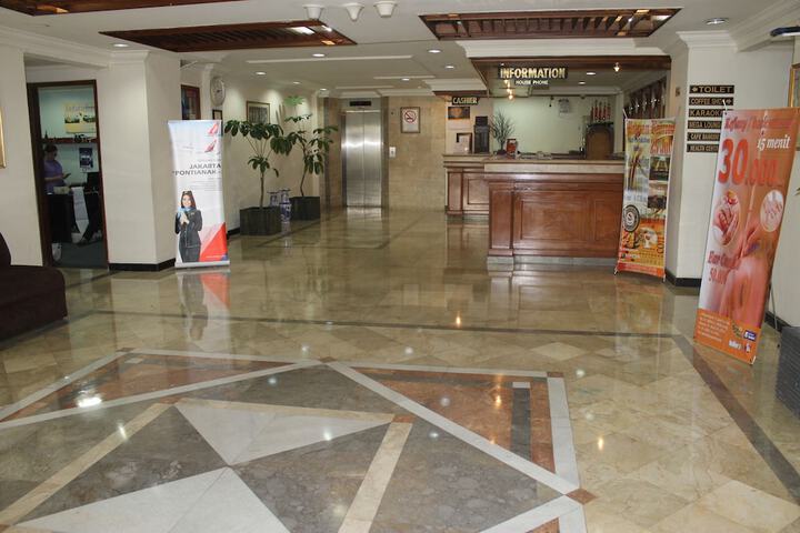 Hotel Interior 2 of 18