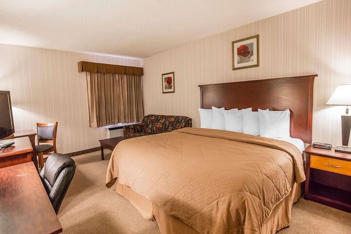 Room 6 of 37