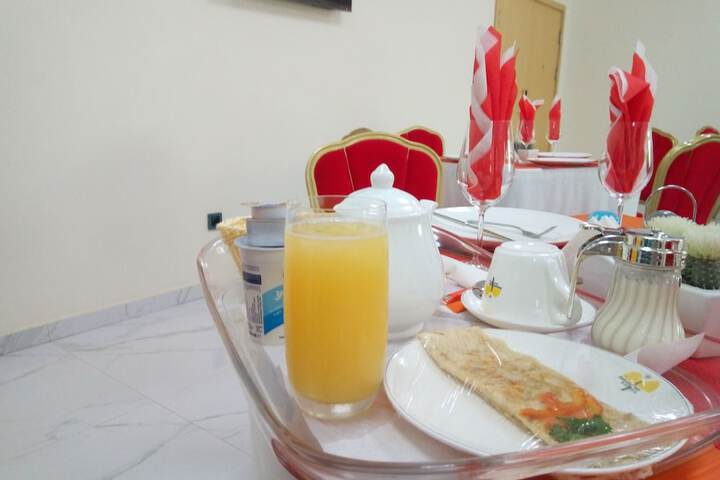 Breakfast/Coffee Service 38 of 42