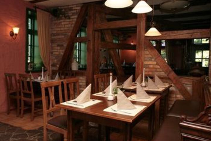 Dining 27 of 28