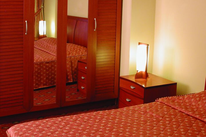 Room 9 of 62