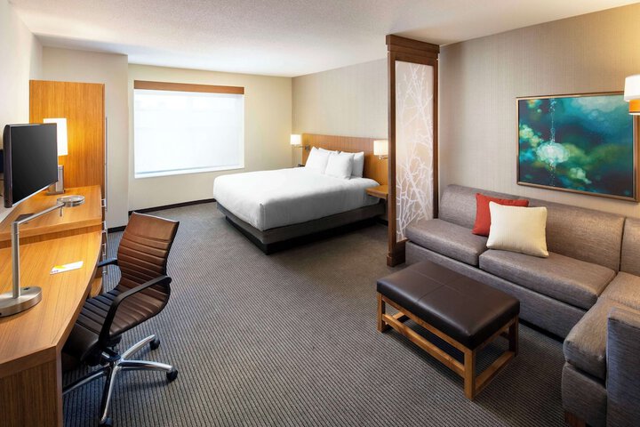 1 King Bed (6 of 6)