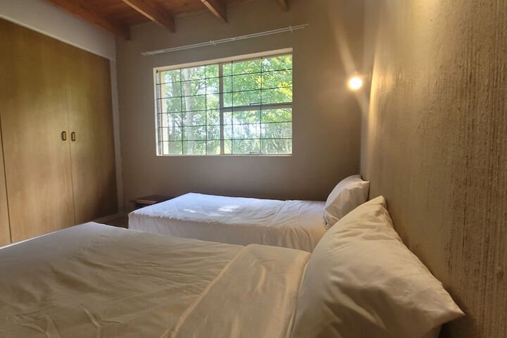 Room 18 of 80