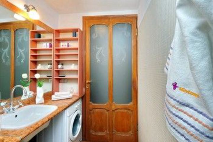 Room 3 of 34