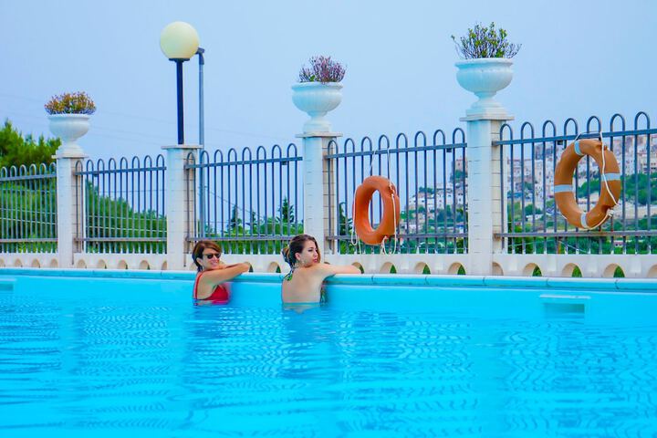 Hotel with Pool