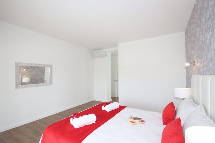 Room 30 of 79