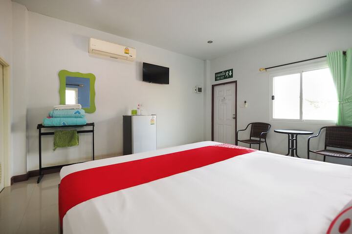 Room 13 of 30