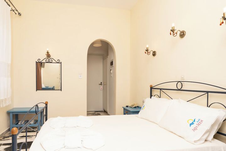 Room 38 of 115