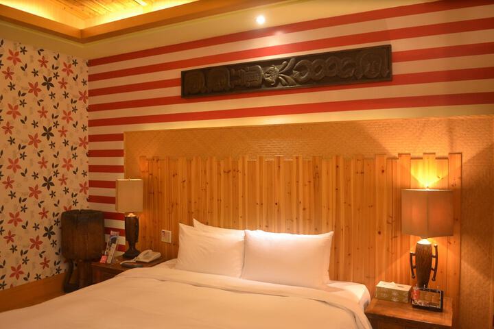 Room 9 of 44