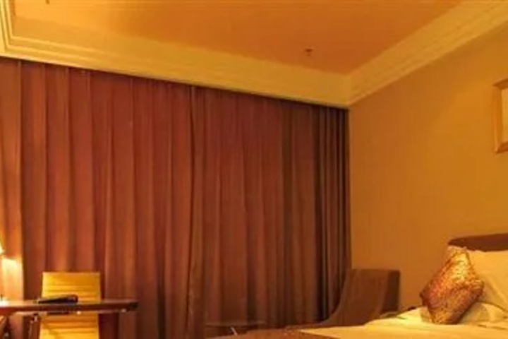 Room 2 of 11