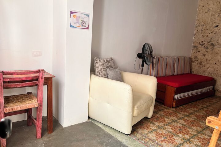 Room 16 of 50