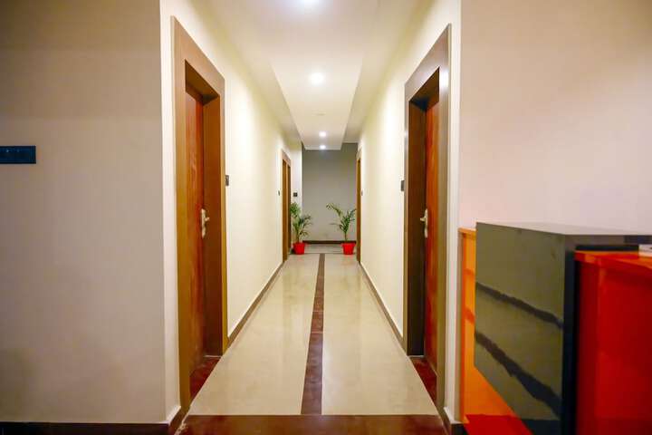 Sri Ram Janki Palace