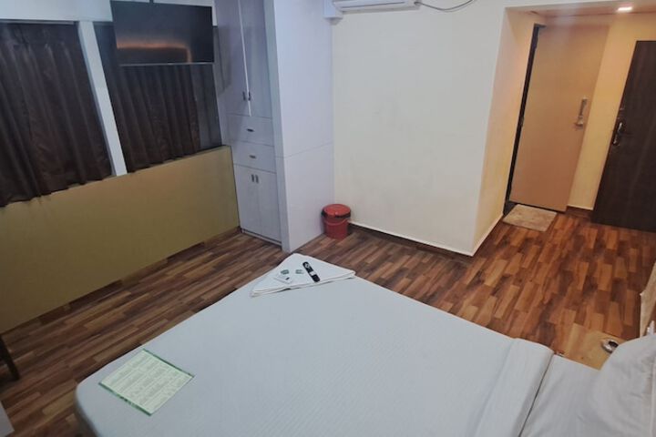 Room 14 of 46