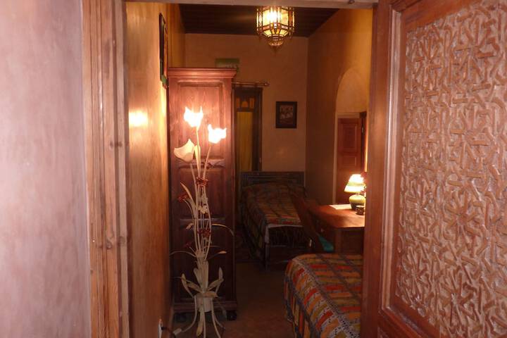 Room 25 of 83