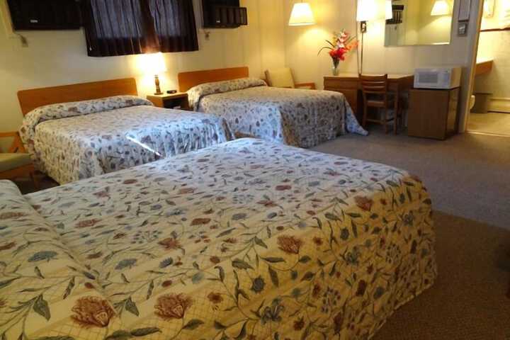 Room 6 of 23