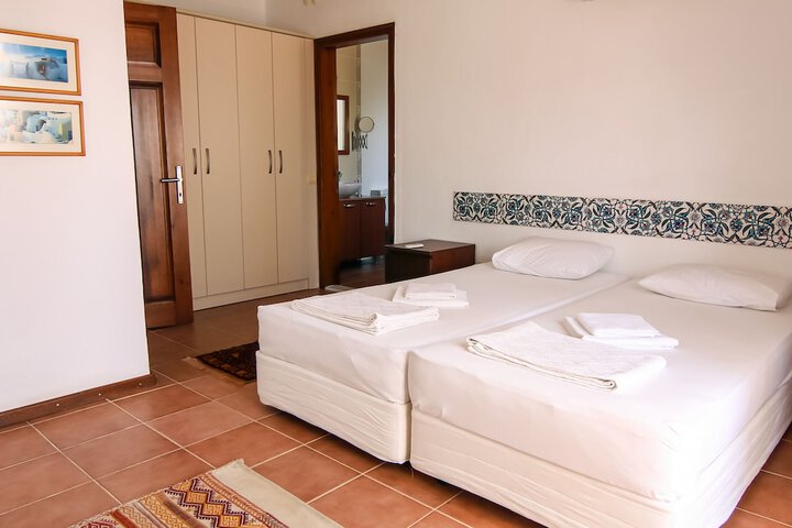 Room 19 of 71