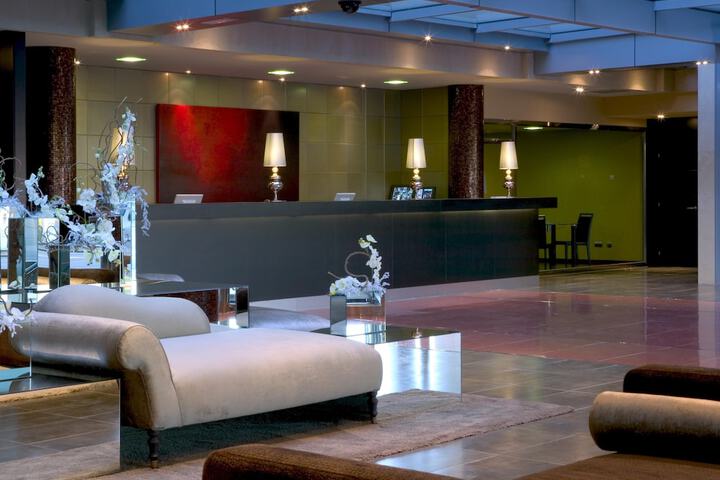 Guest Lobby