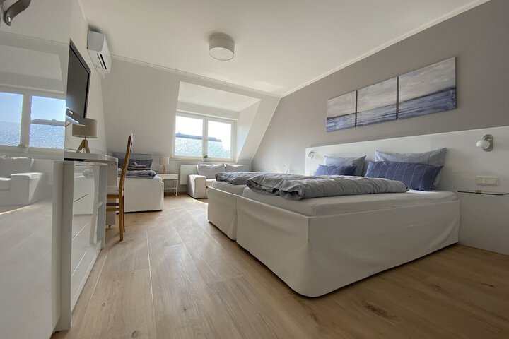 Room 20 of 86
