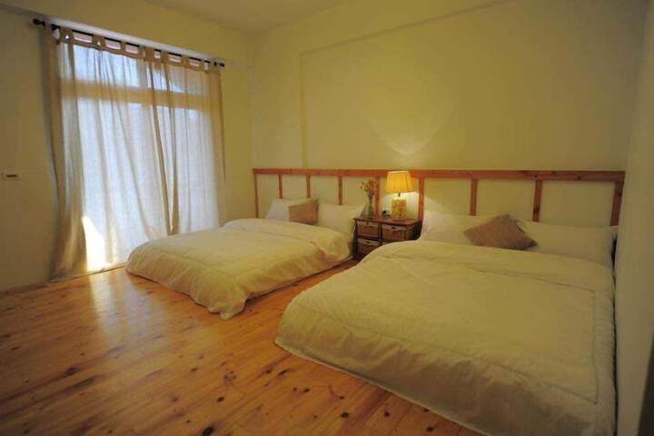 Room 9 of 23