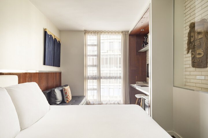 Room 28 of 75