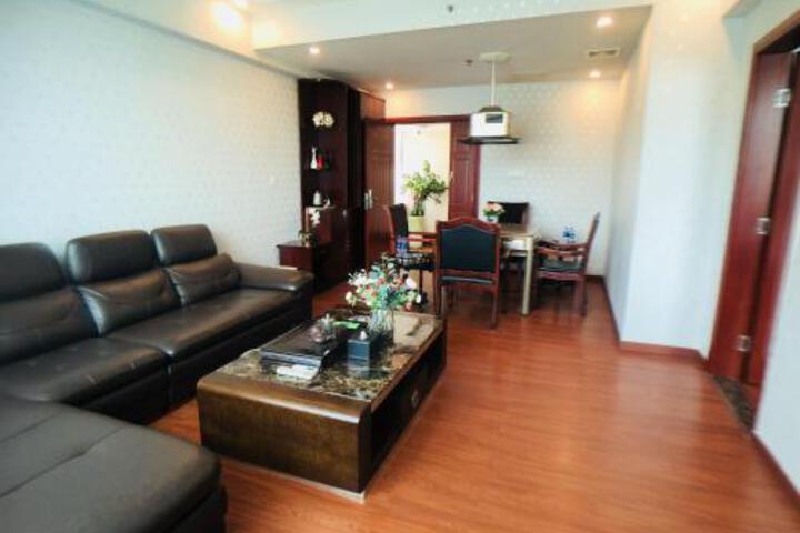 Suite 4 of 4