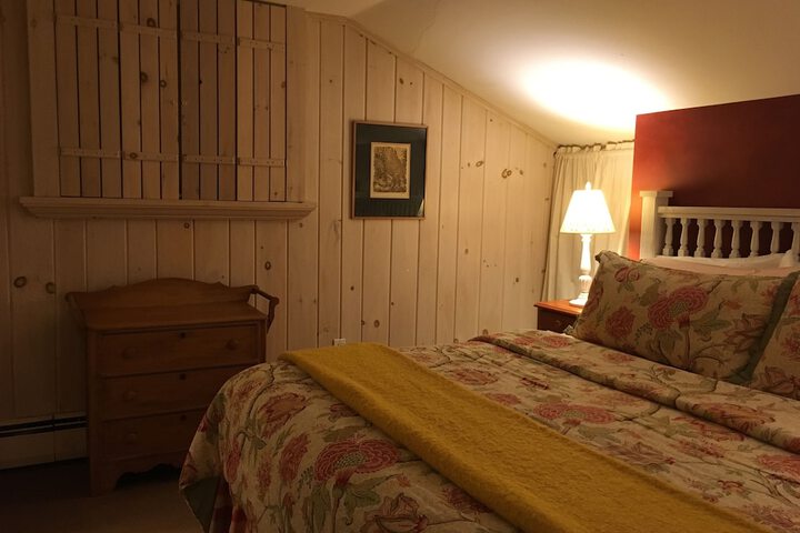 Room 68 of 148