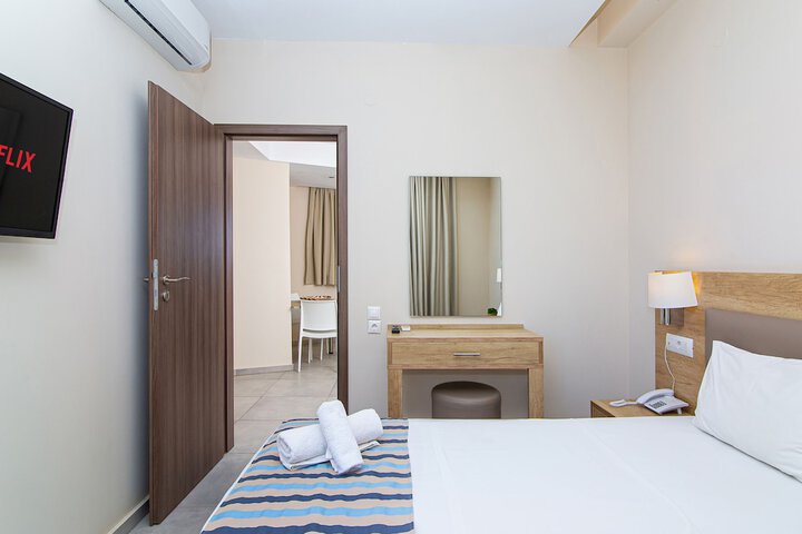 Room 142 of 168