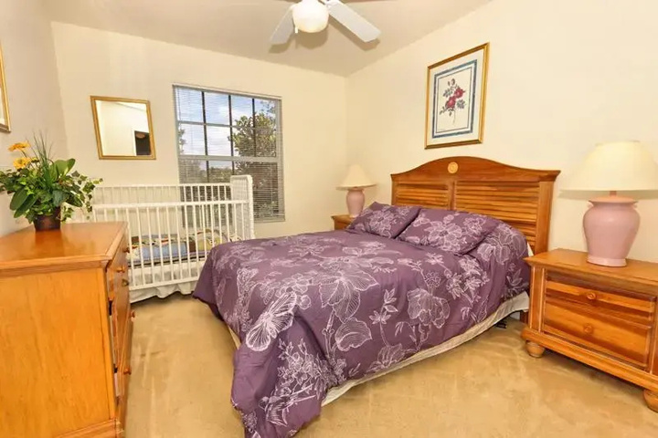 546 Windsor Place The Abbey 5 Bedrooms 3 Bath