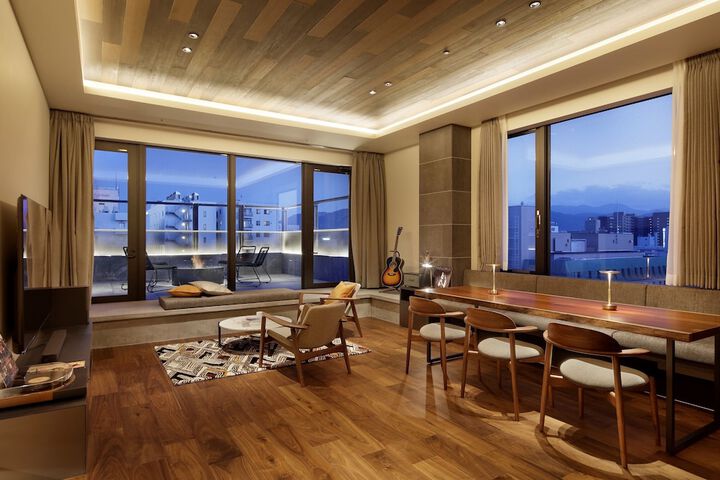 Room 36 of 41
