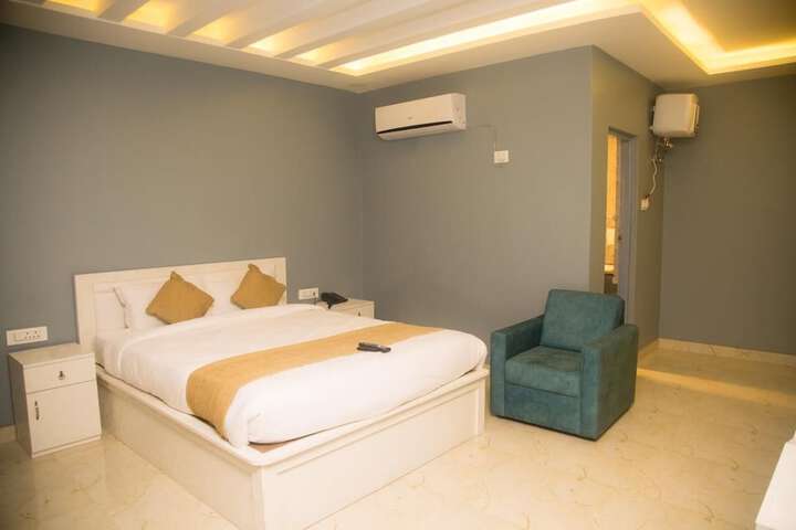 Room 3 of 19
