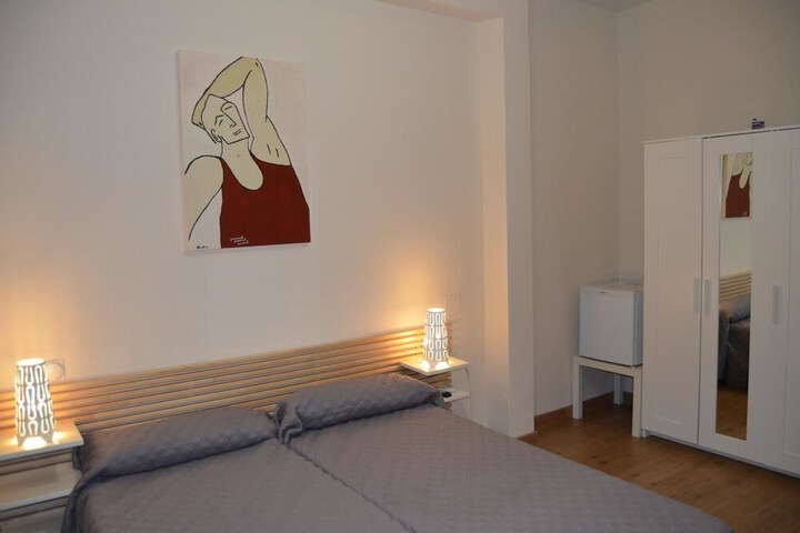 Room 7 of 38