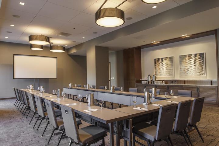 Meeting facility