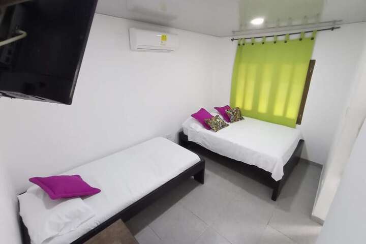 Room 3 of 16
