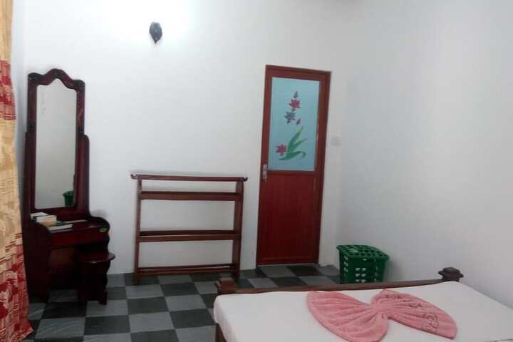 Room 34 of 43