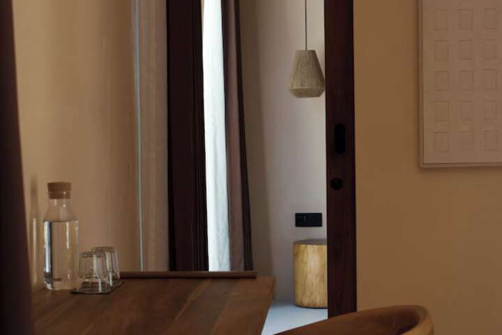 Room 18 of 61