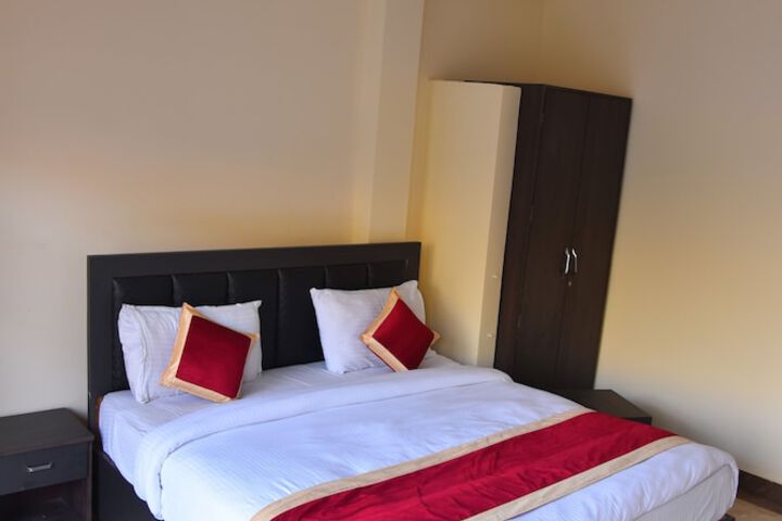 Room 2 of 12