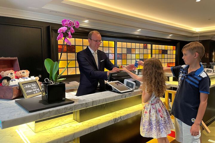Guest Lobby