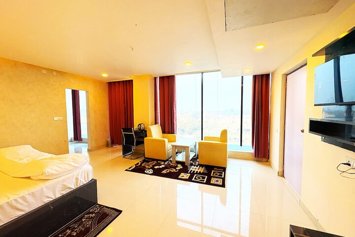 Room 5 of 21