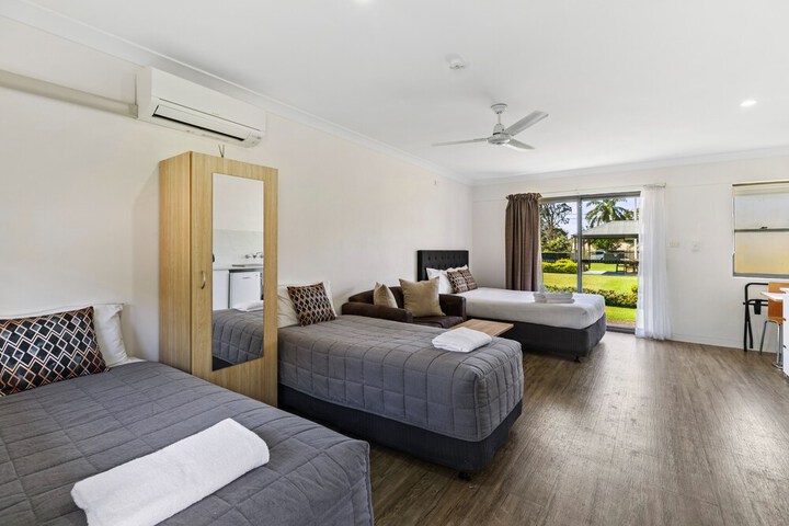 Room 3 of 26