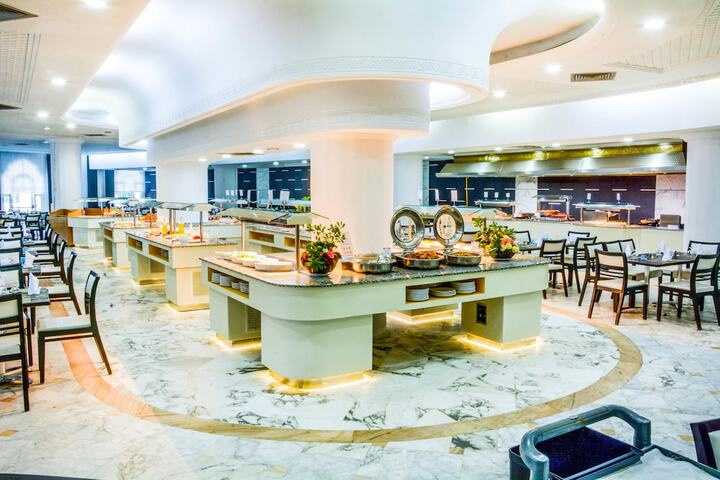Dining Photos