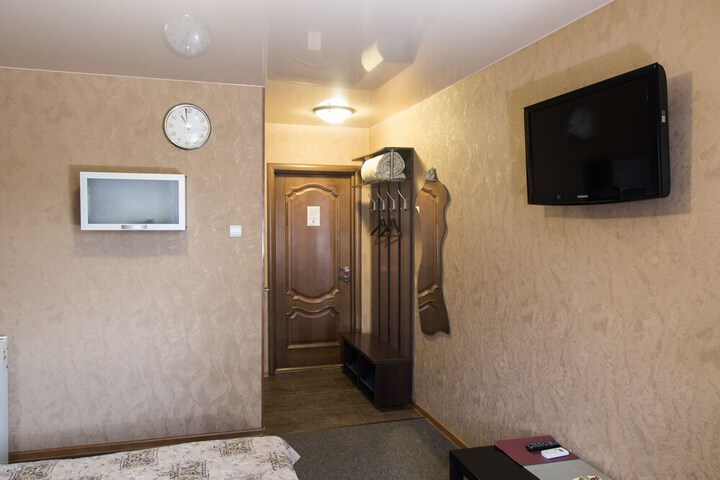Room 3 of 57